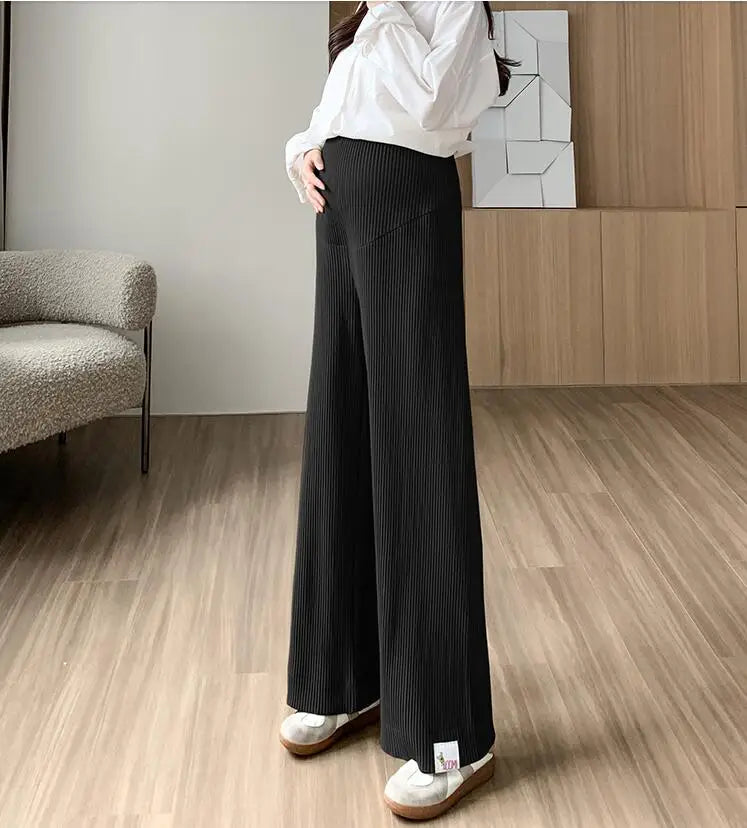 Nuvira – Pleated Chiffon Maternity Trousers